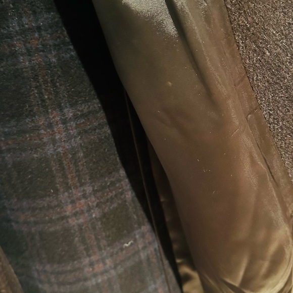 Italian Import Winter Over Coat. - Picture 13 of 16